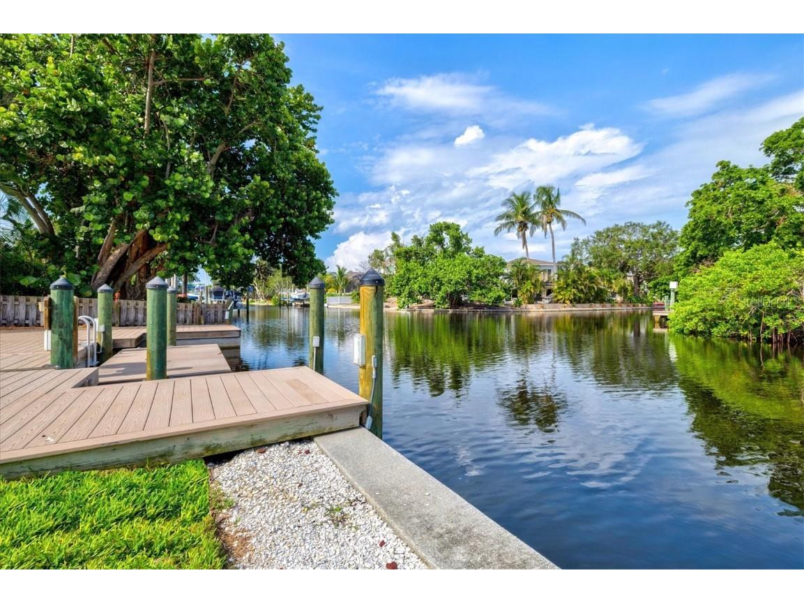 5012 Higel Avenue Sarasota FL 34242 A4658844 image77