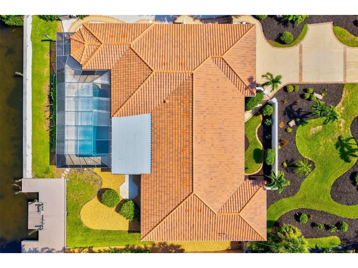 5012 Higel Avenue Sarasota FL 34242 A4658844 image79