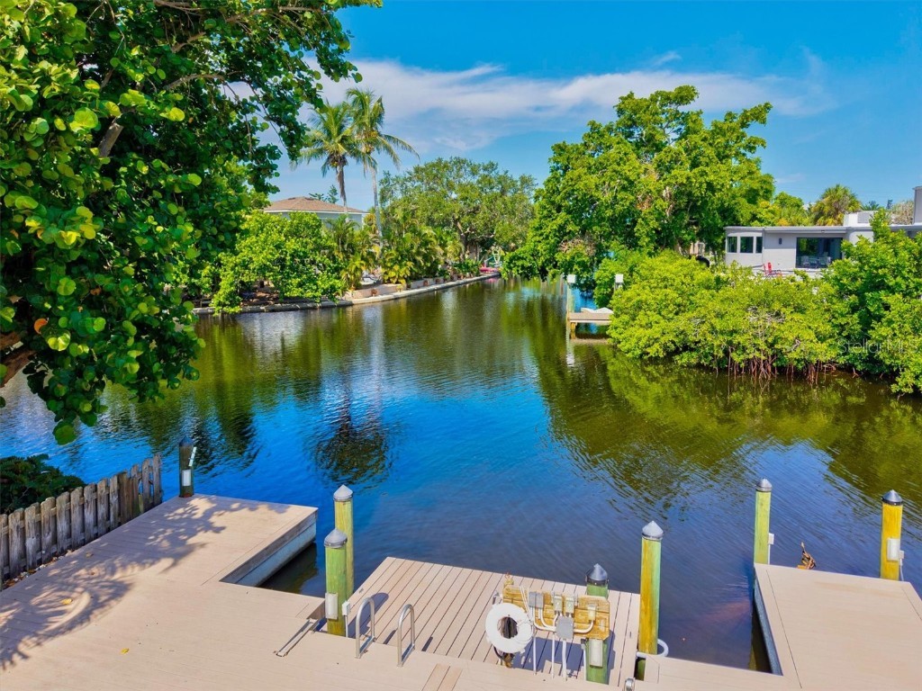 5012 Higel Avenue Sarasota FL 34242 A4658844 image81