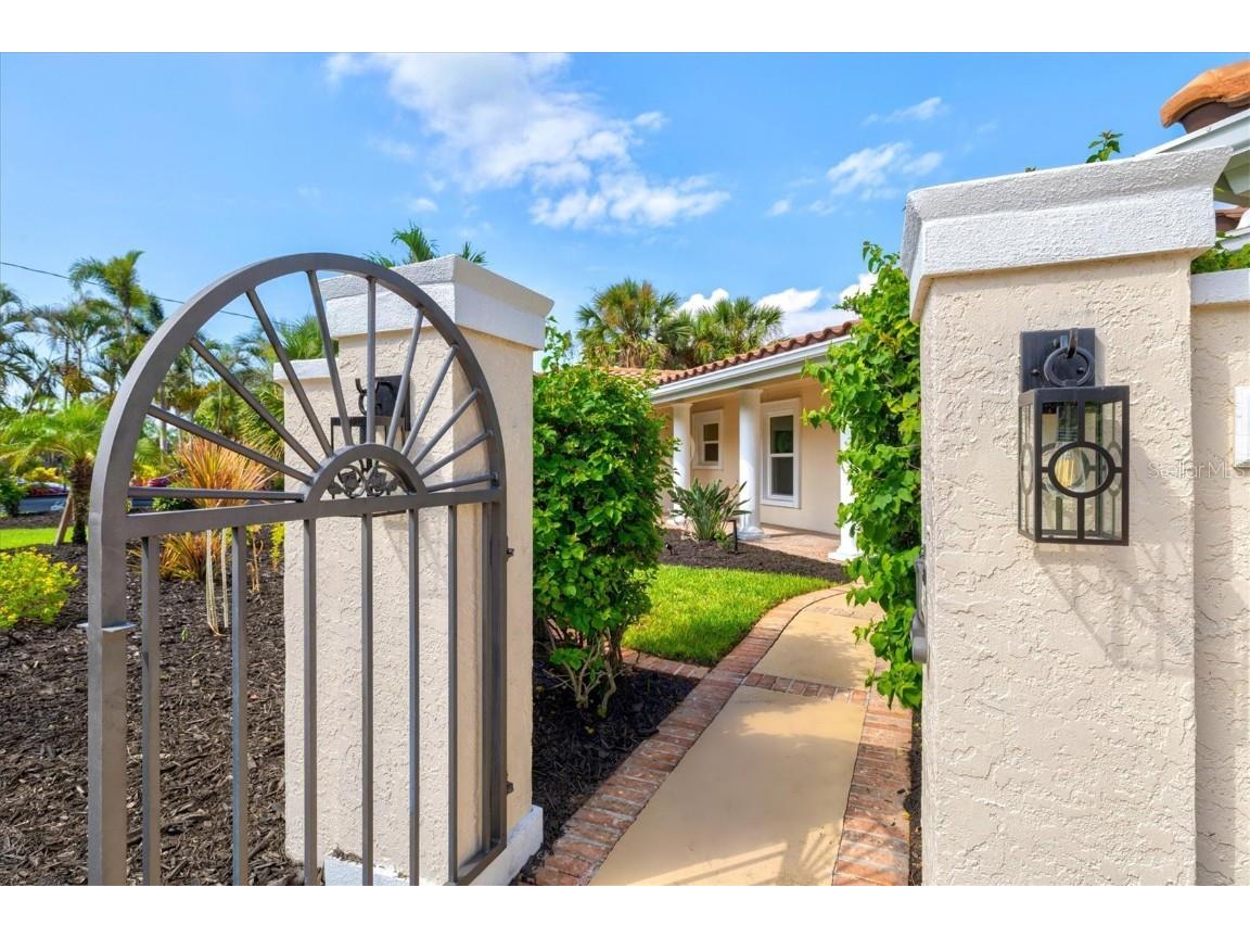 5012 Higel Avenue Sarasota FL 34242 A4658844 image86