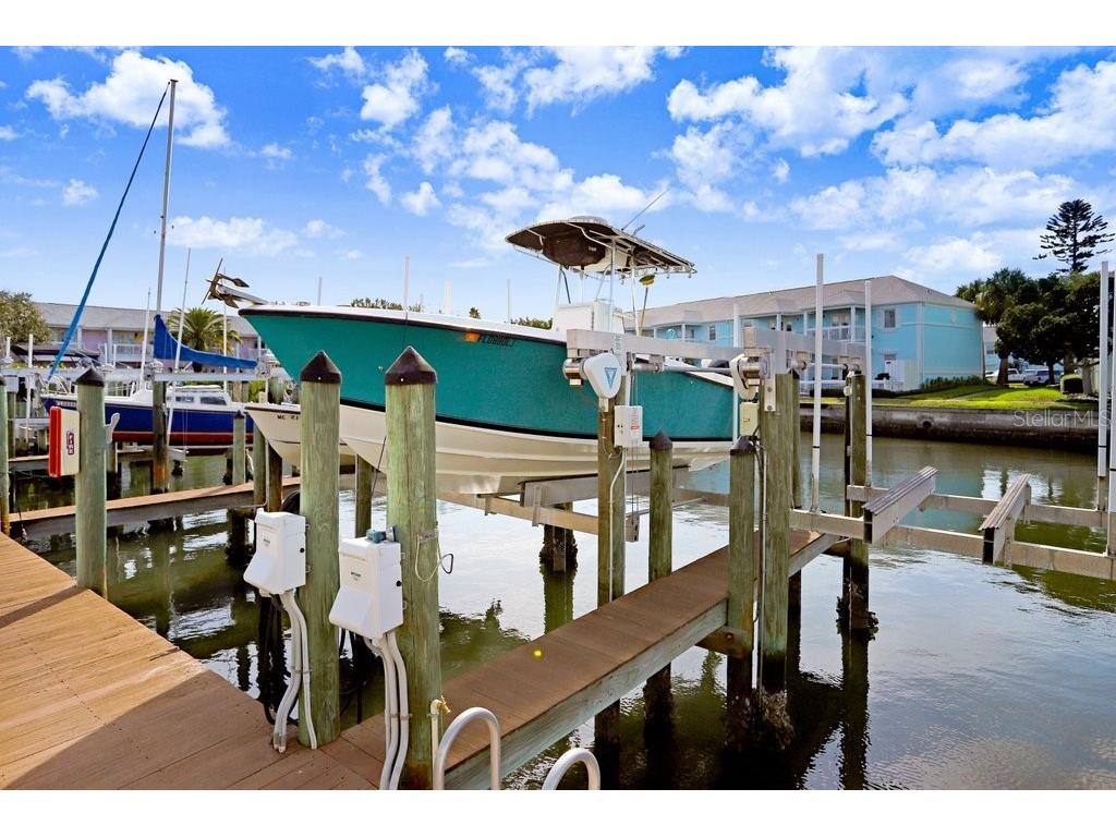 5012 Starfish Drive SE #B Saint Petersburg FL 33705 TB8486049 image4