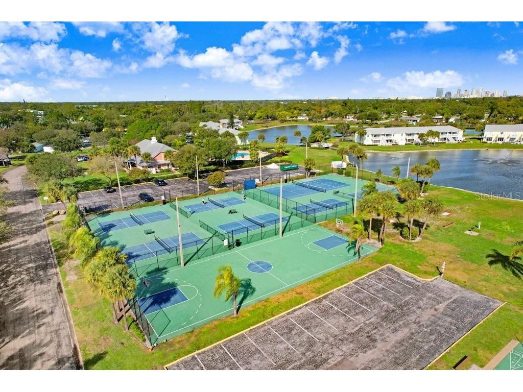 5012 Starfish Drive SE #B Saint Petersburg FL 33705 TB8486049 image40