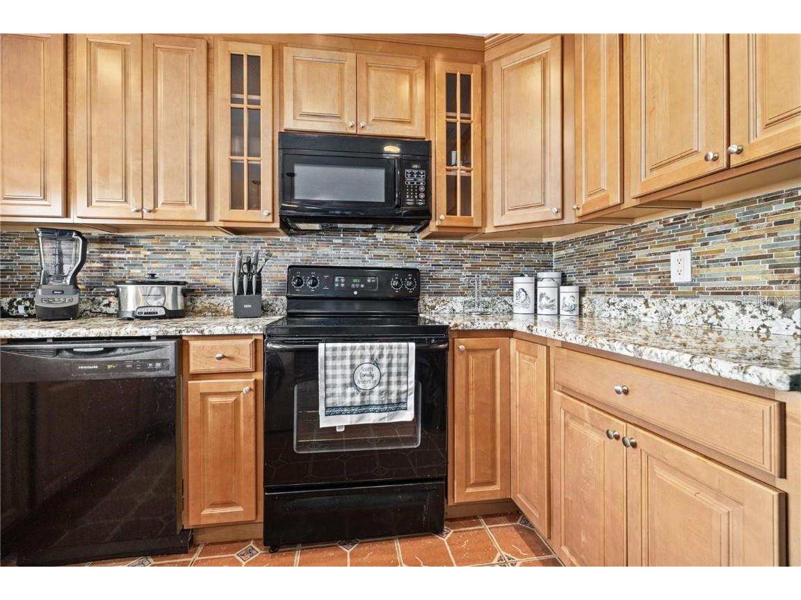 5012 Starfish Drive SE #C Saint Petersburg FL 33705 TB8339793 image7