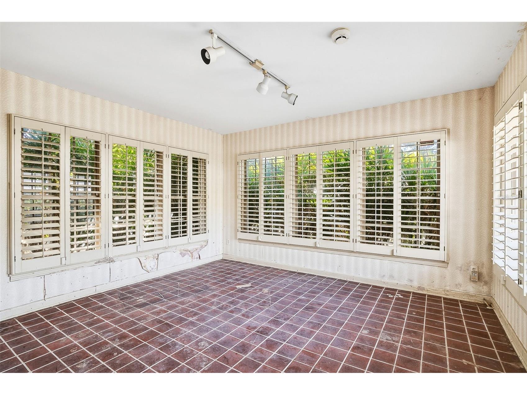 5013 Bay Shore Road Sarasota FL 34234 A4685711 image10