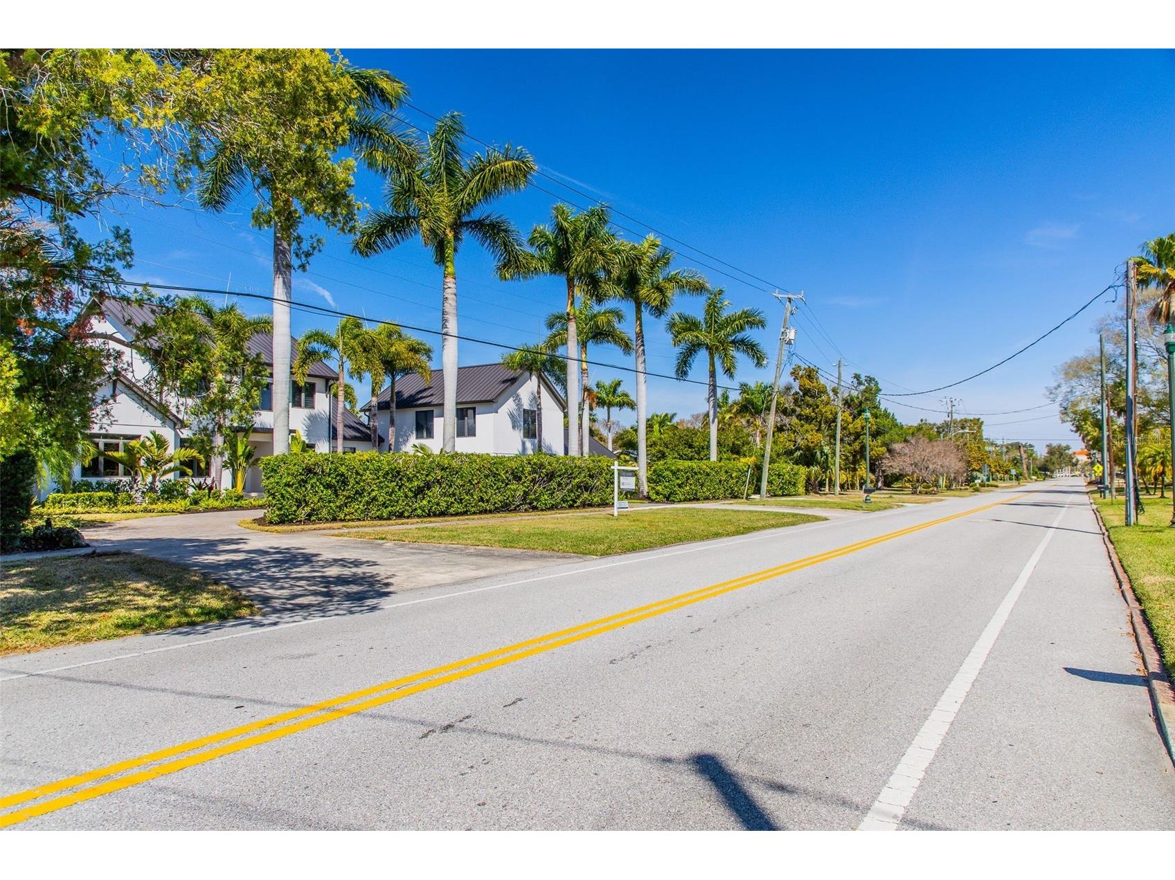 5013 Bay Shore Road Sarasota FL 34234 A4685711 image9