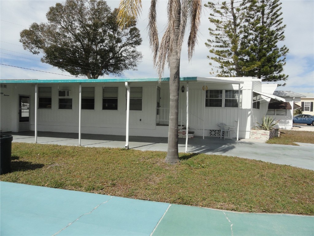 5013 Oakland Hills Avenue Sarasota FL 34234 A4599399 image1