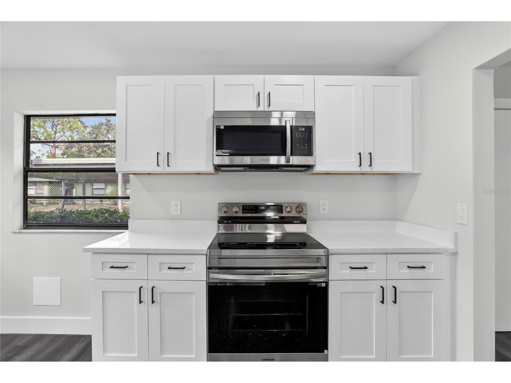 5014 Barrington Circle #2102 Sarasota FL 34234 TB8468599 image5
