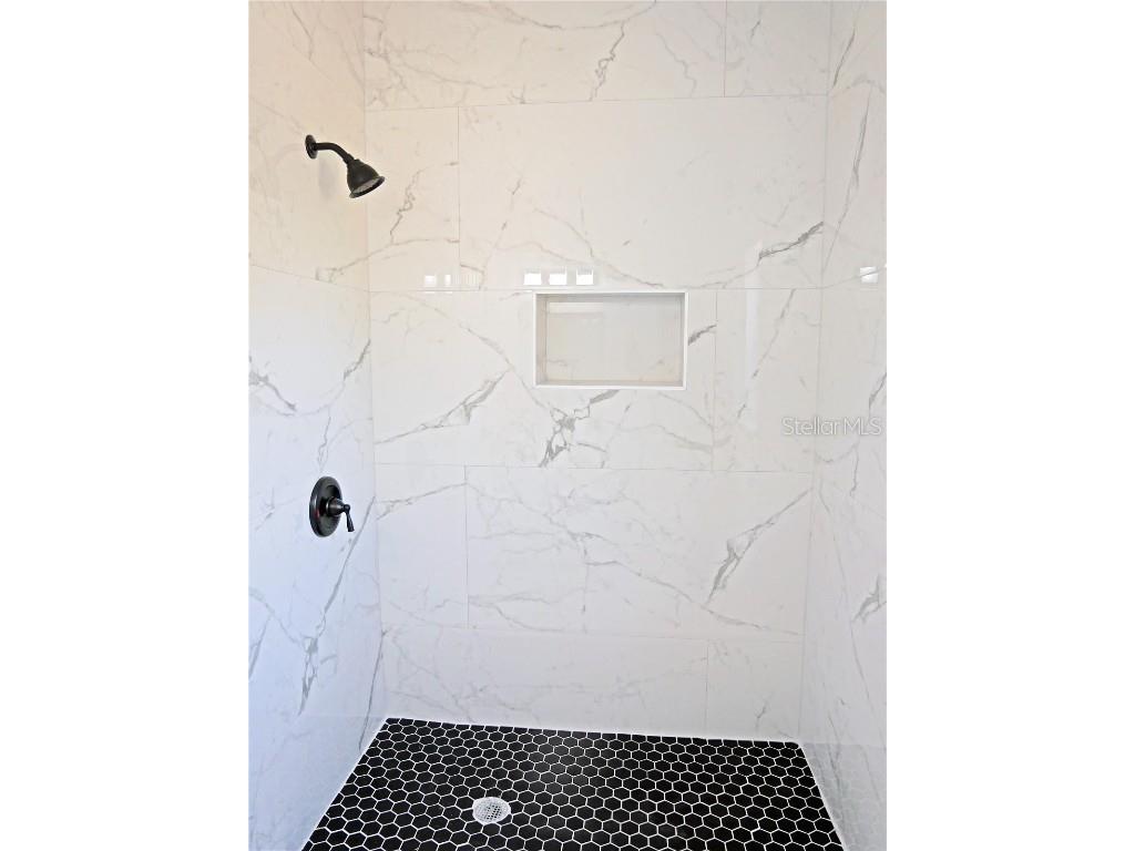 5014 Dr Martin Luther King Jr Street S Saint Petersburg FL 33705 TB8436339 image26