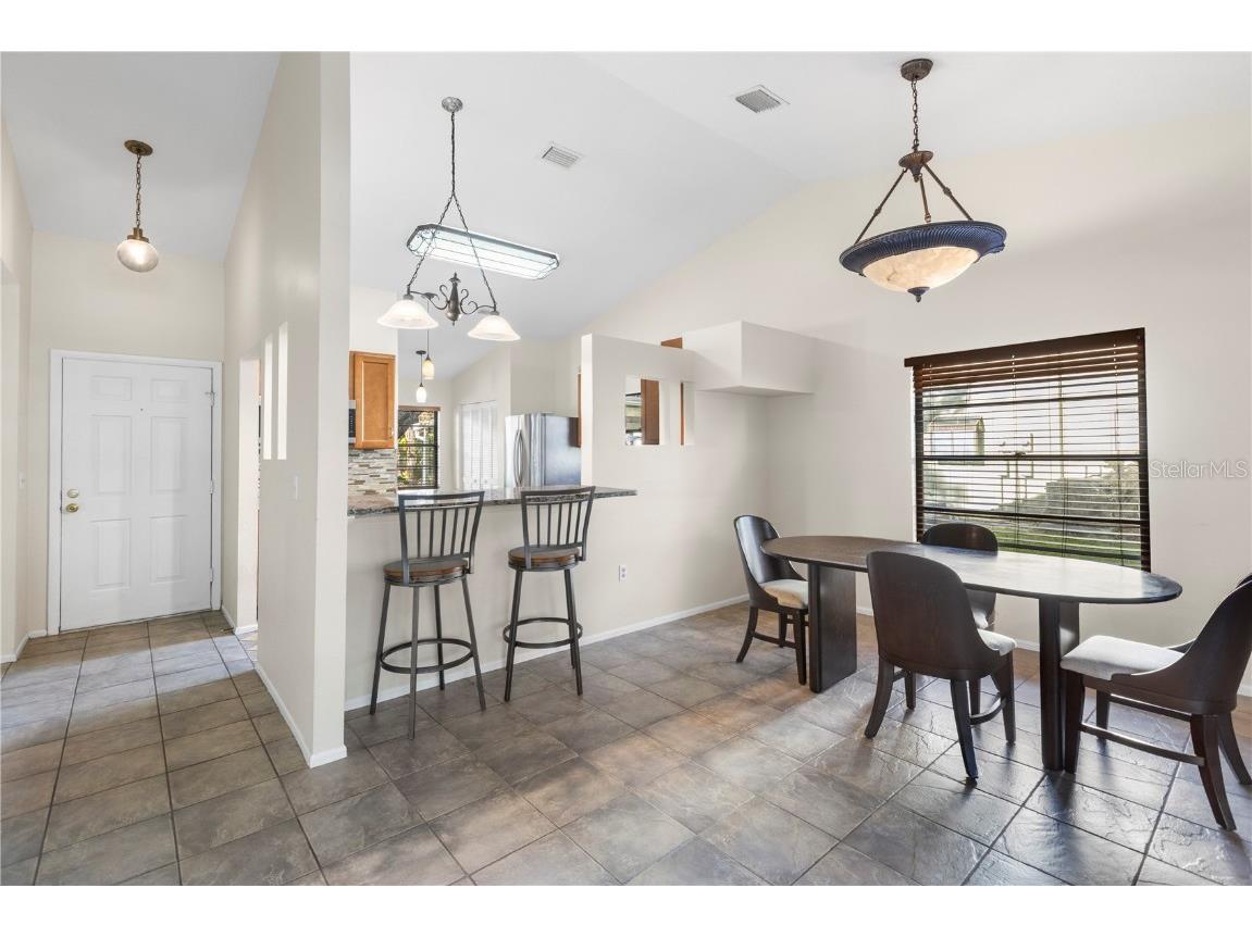 5015 Barrington Circle #201 Sarasota FL 34234 TB8427837 image14