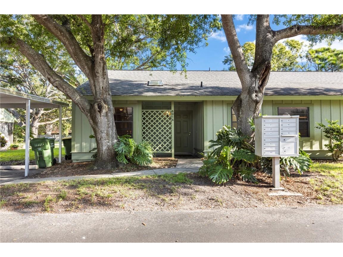 5015 Barrington Circle #201 Sarasota FL 34234 TB8427837 image3