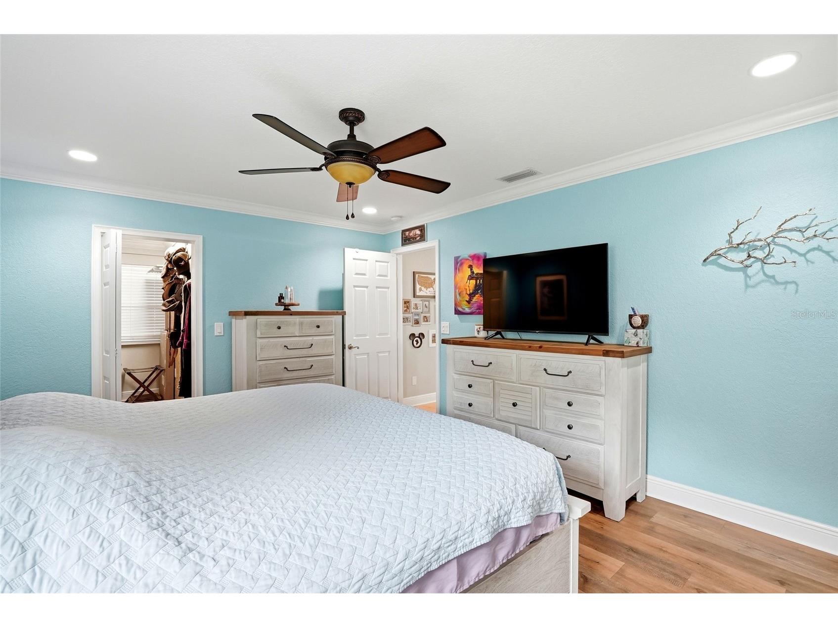 5015 Bridgeport Drive Safety Harbor FL 34695 TB8508567 image18