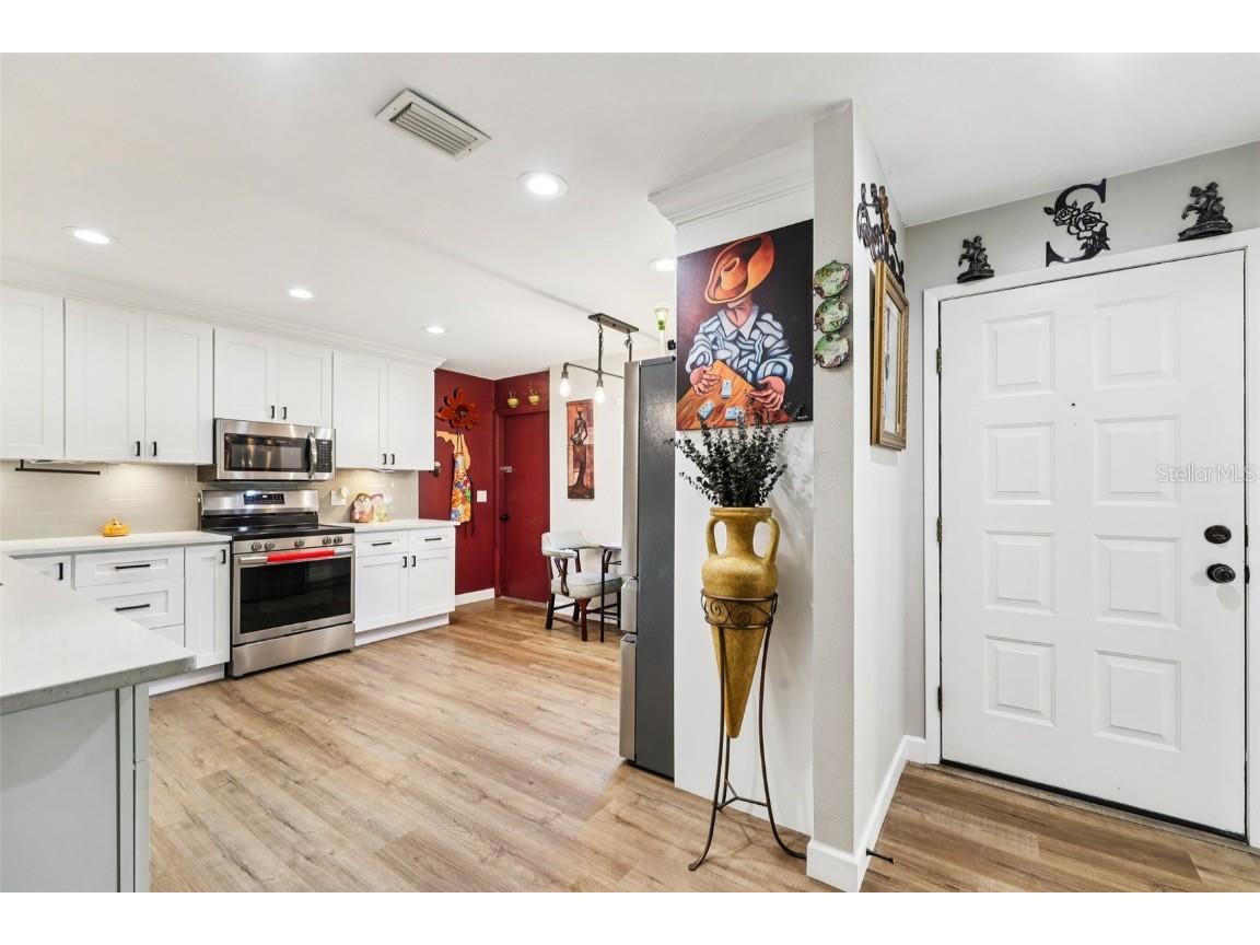 5016 Swallow Drive Land O Lakes FL 34639 TB8446502 image15