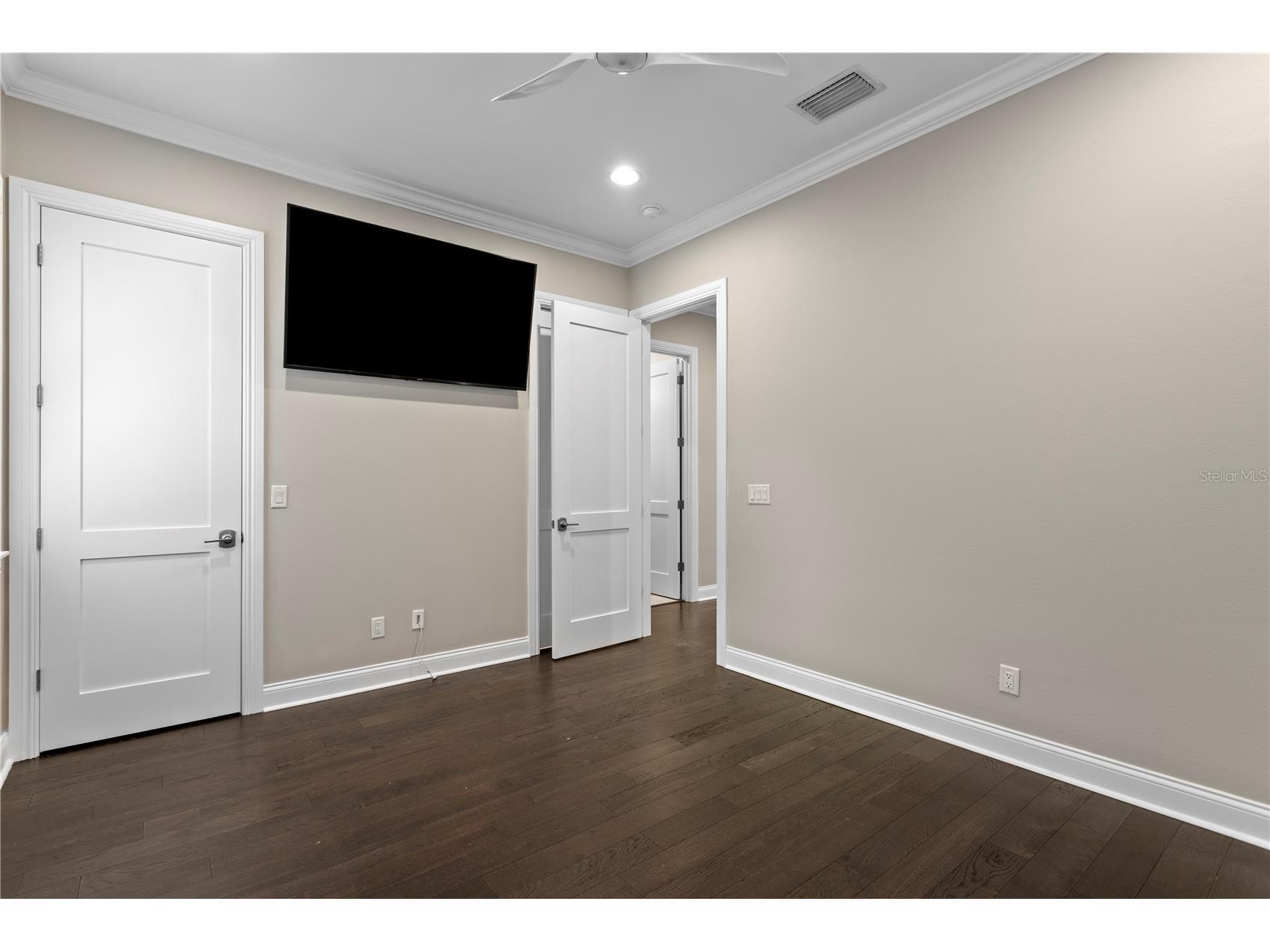 5016 W Evelyn Drive Tampa FL 33609 TB8530834 image46