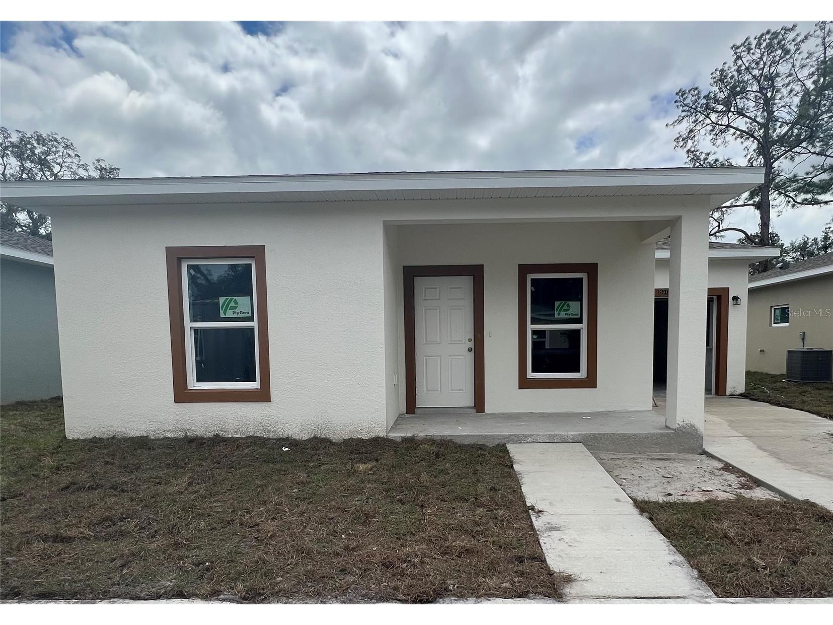 5017 Finders Court Tampa FL 33617 TB8496573 image1