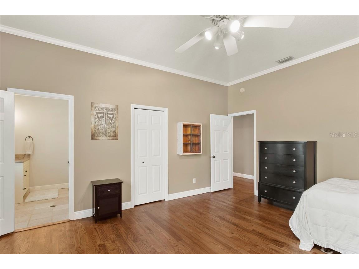 5017 Muir Way Lithia FL 33547 TB8380786 image36