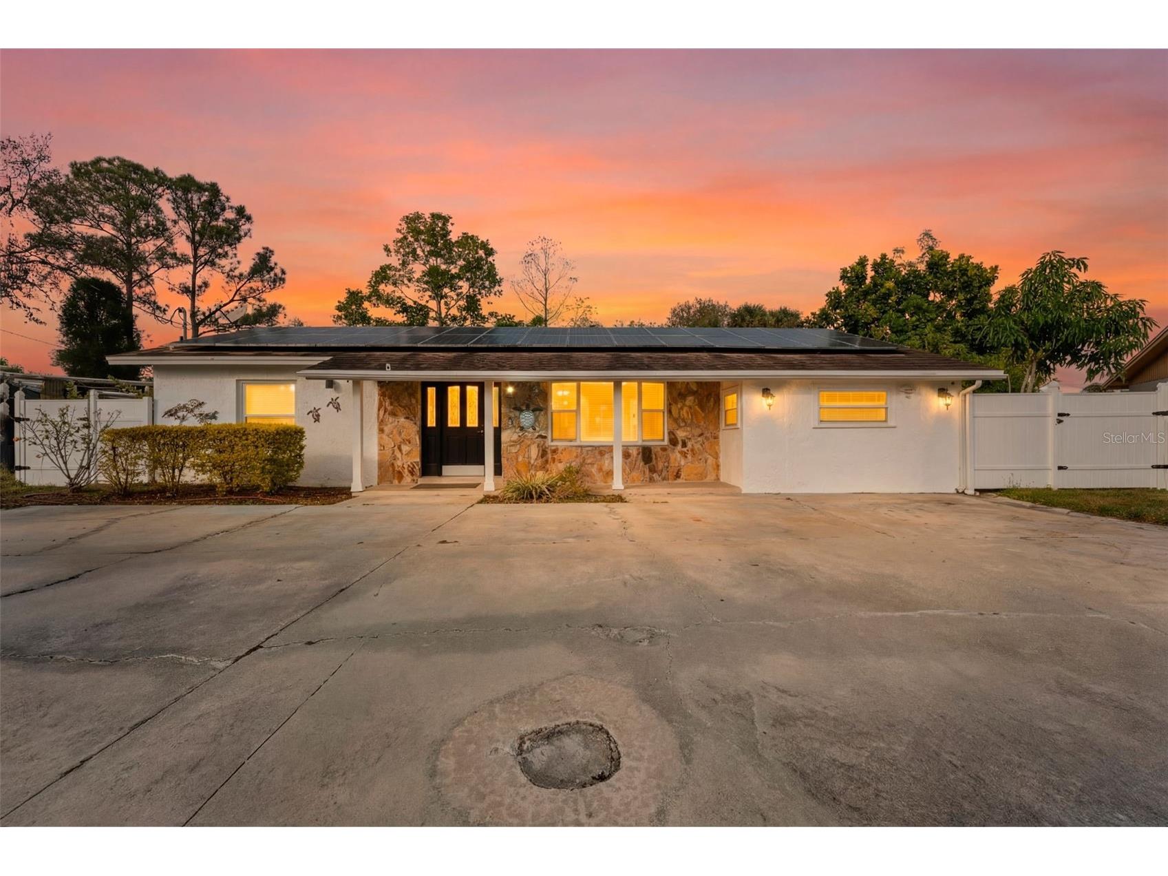 5017 Stolls Avenue Tampa FL 33615 - WOODS CREEK TB8465538 image1