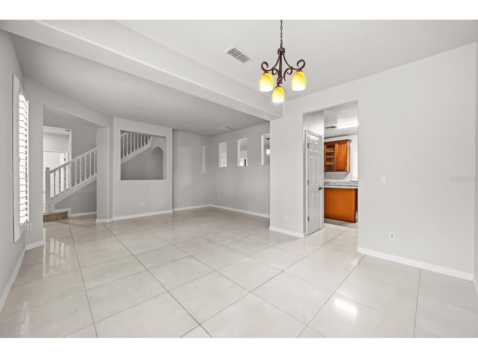 5017 Sweet Cedar Circle Orlando FL 32829 O6386863 image4