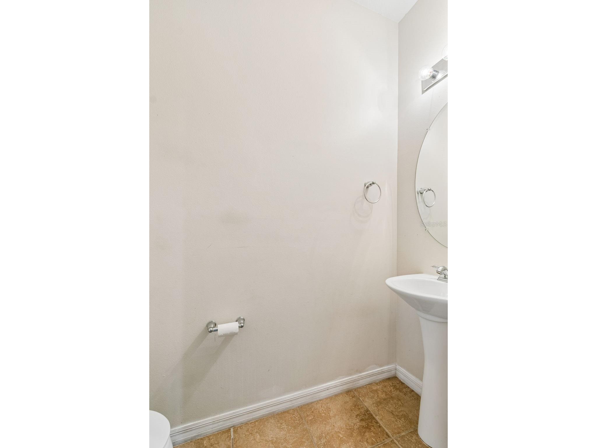 5017 White Sanderling Court Tampa FL 33619 TB8514465 image21