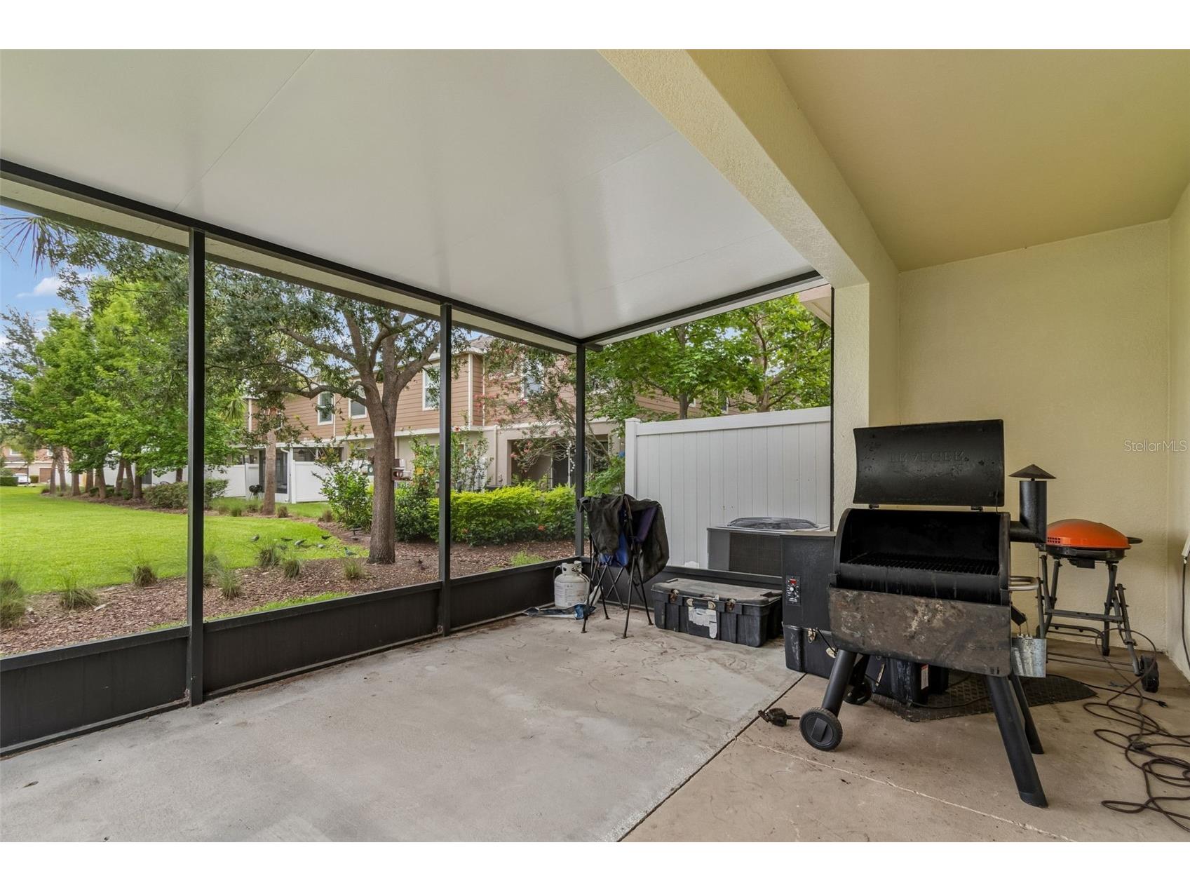 5017 White Sanderling Court Tampa FL 33619 TB8514465 image40