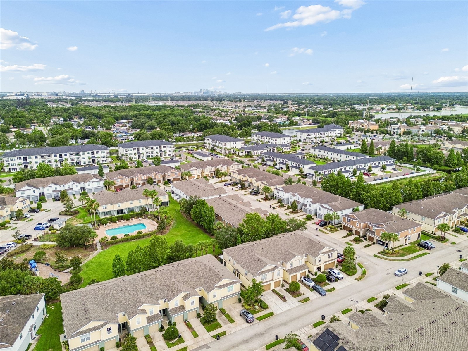 5017 White Sanderling Court Tampa FL 33619 TB8514465 image54