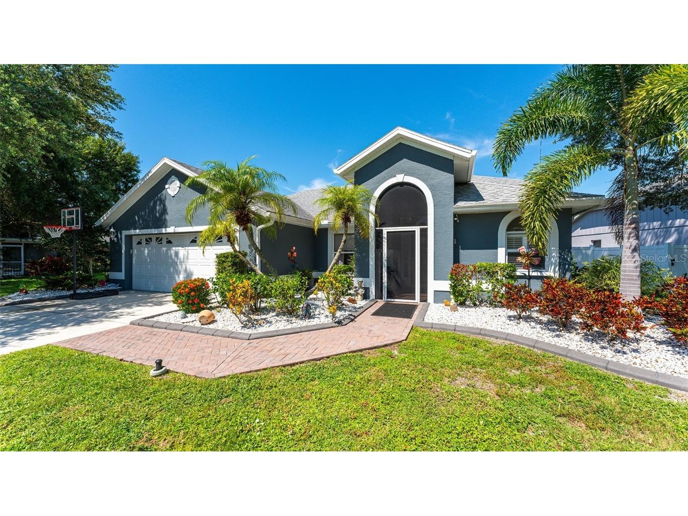 5018 72nd Court E Bradenton FL 34203 A4618647 image1