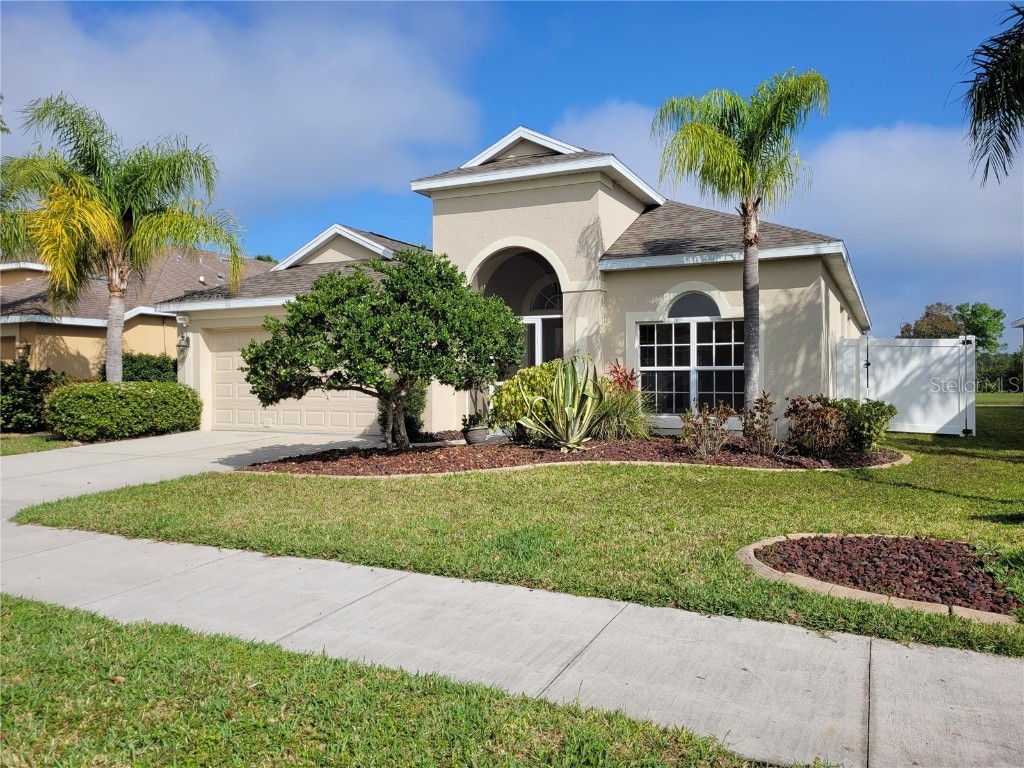 5018 72nd Street E Palmetto FL 34221 A4594649 image1