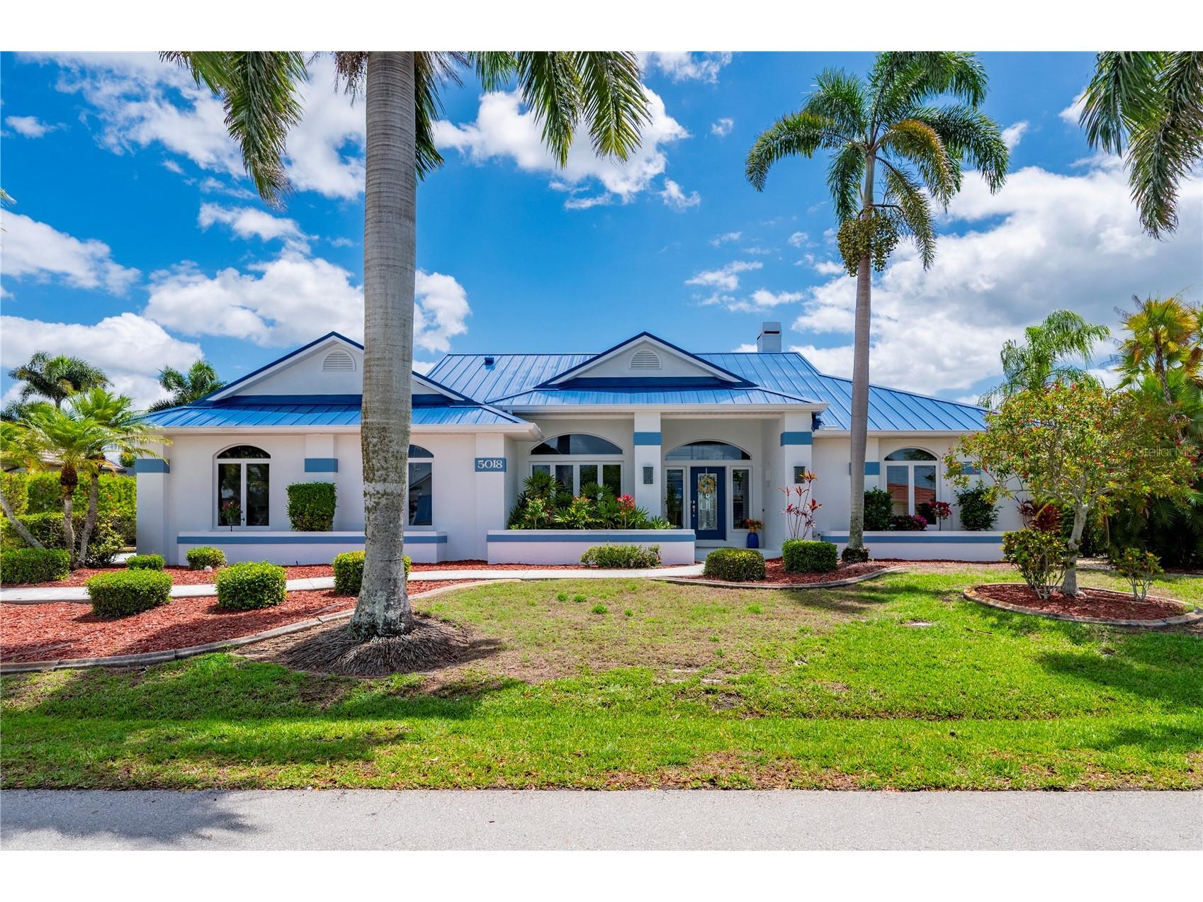 5018 Captiva Court Punta Gorda FL 33950 C7524689 image1