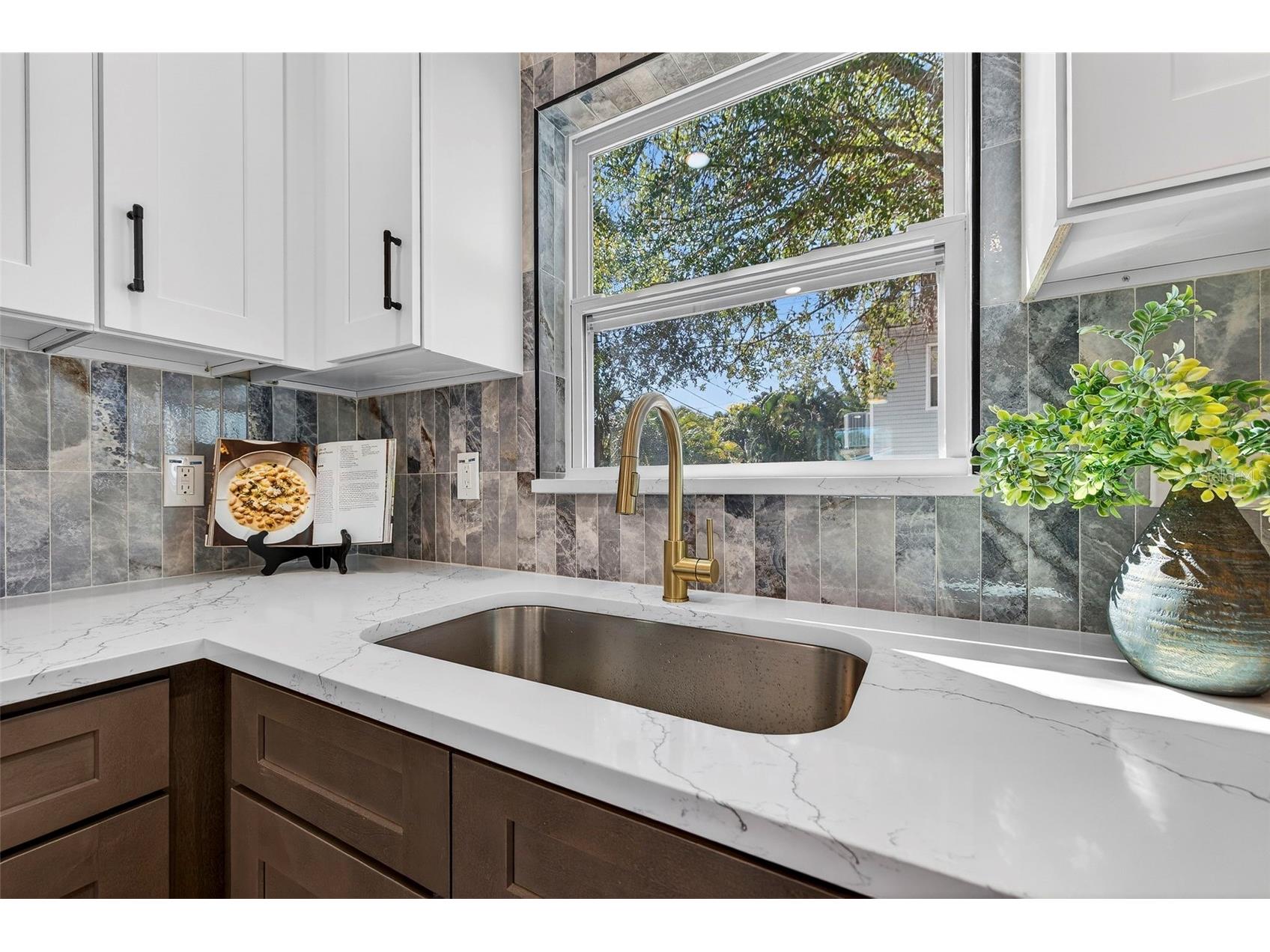 5018 Chancellor Street NE Saint Petersburg FL 33703 TB8473095 image10