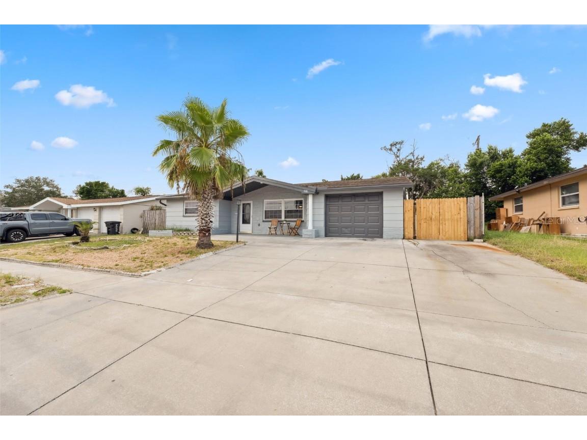 5018 Flora Avenue Holiday FL 34690 T3549551 image1