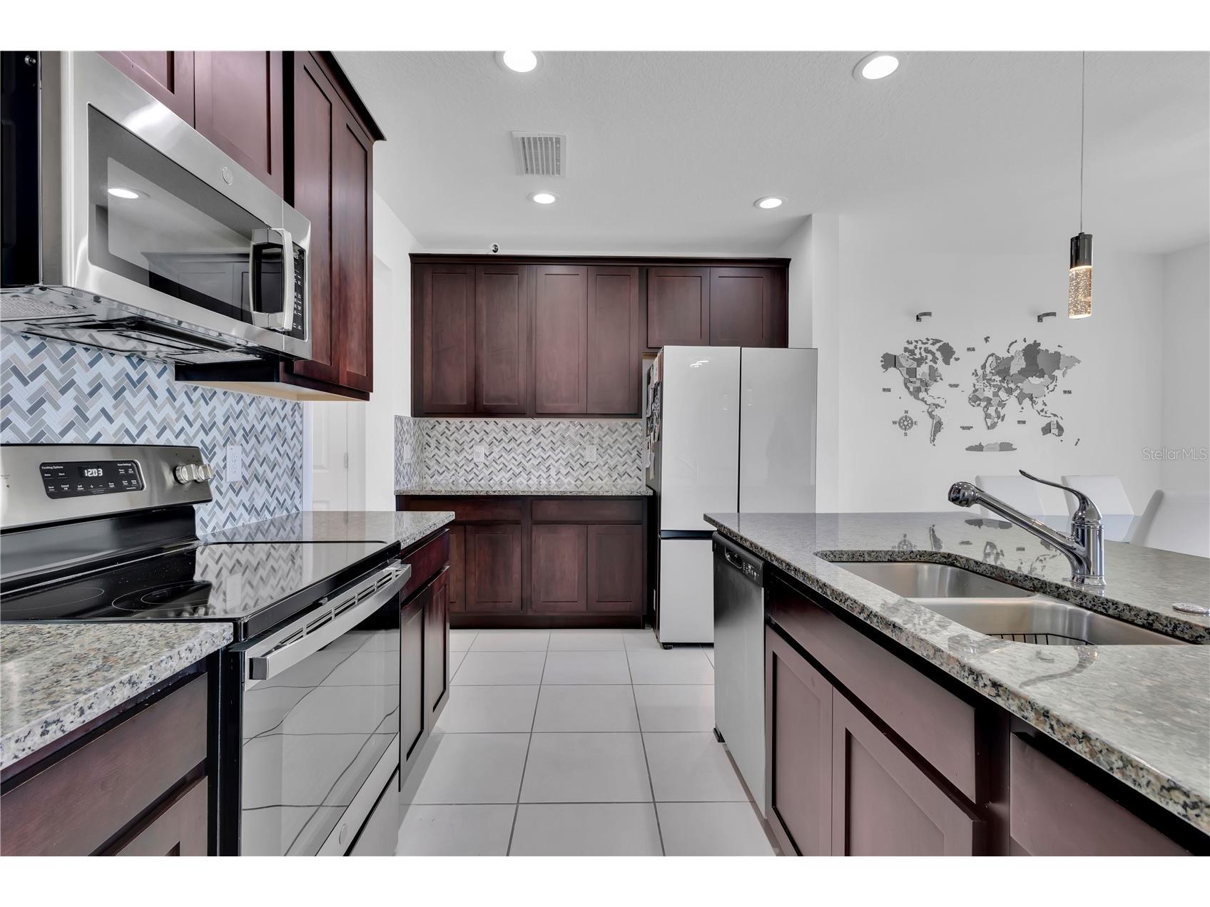 5018 Royal Point Avenue Kissimmee FL 34746 O6376446 image7
