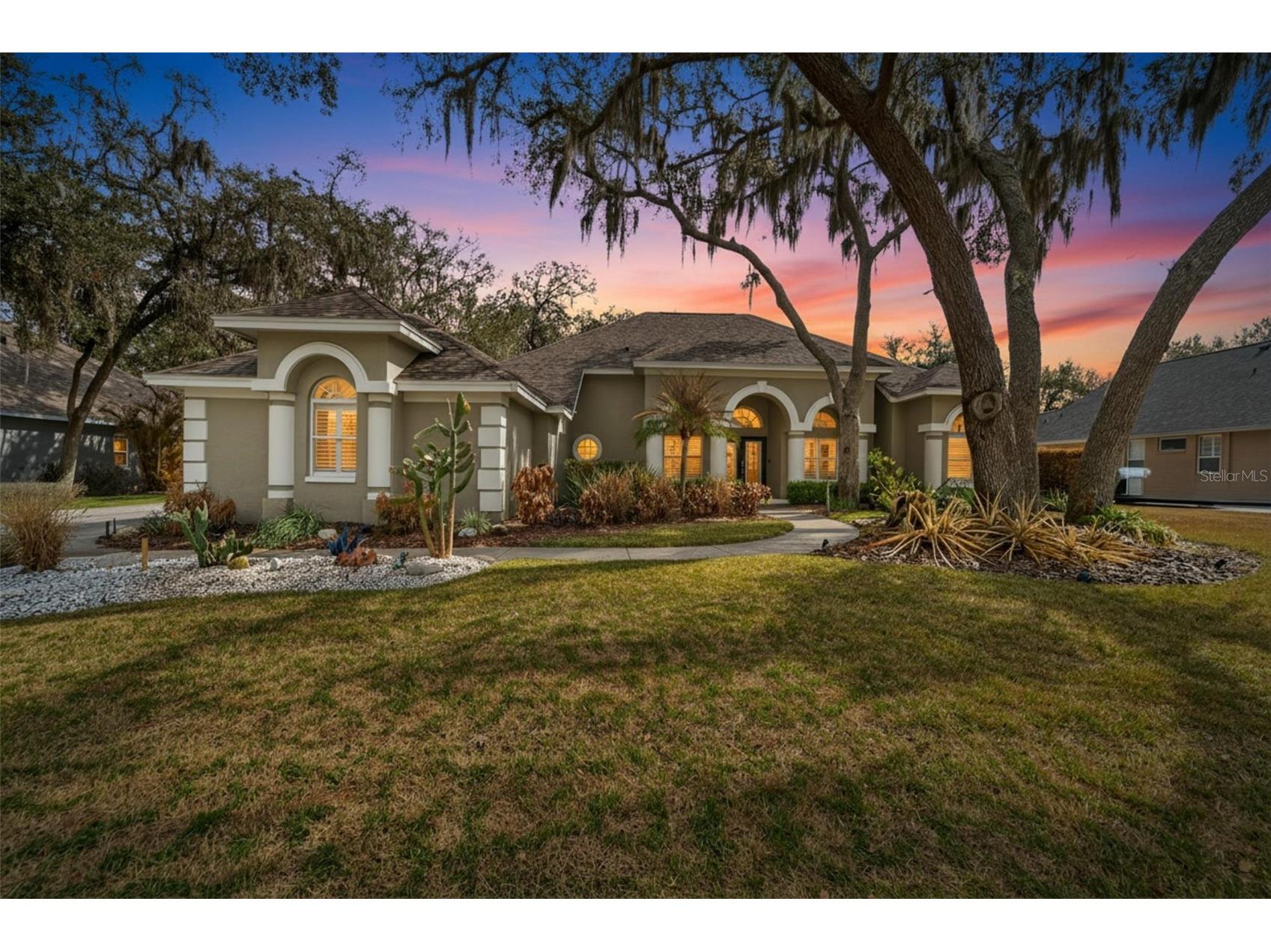 5018 Sylvan Oaks Drive Valrico FL 33596 TB8475858 image1