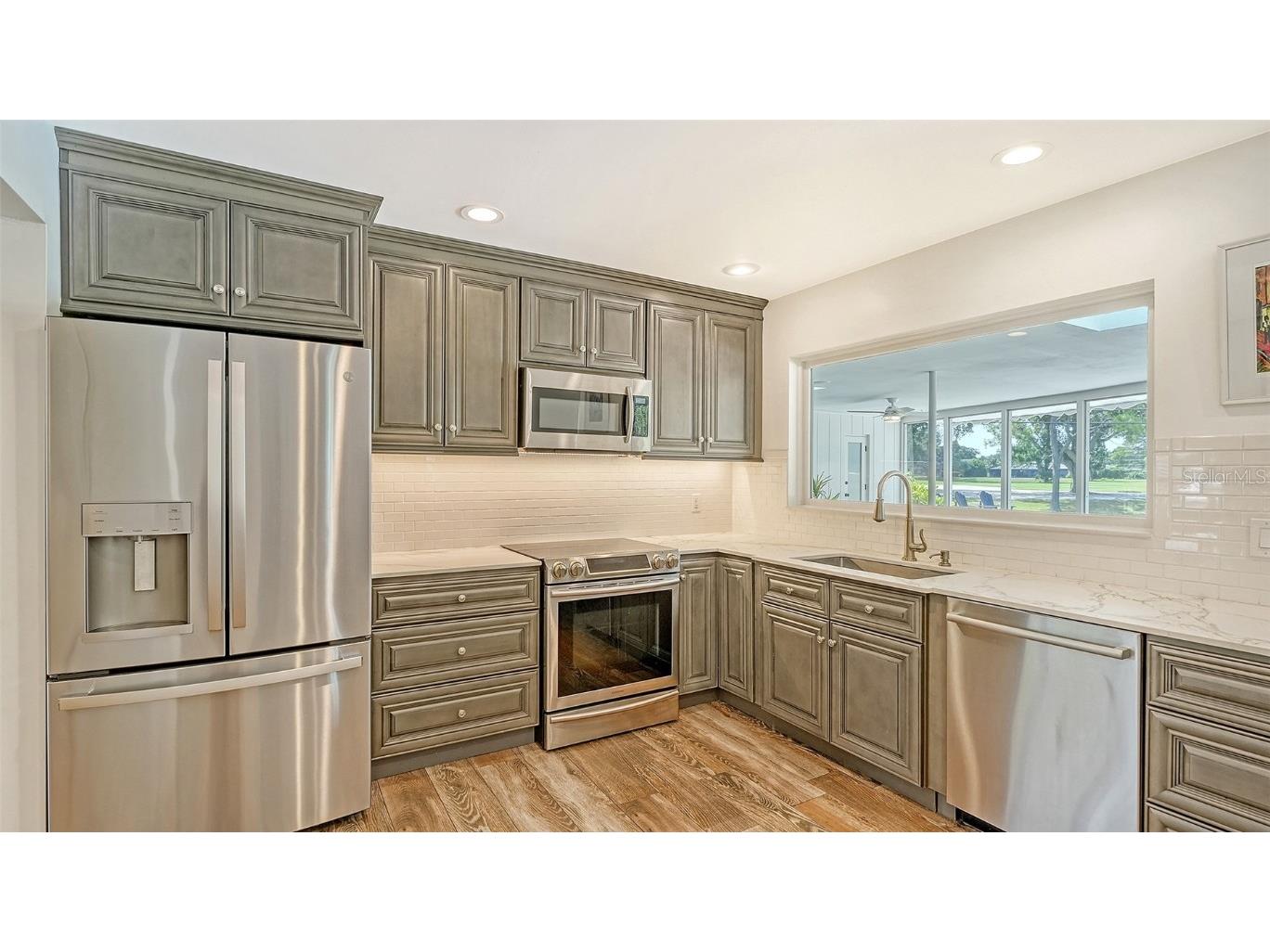 5018 W Country Club Drive Sarasota FL 34243 A4621324 image16