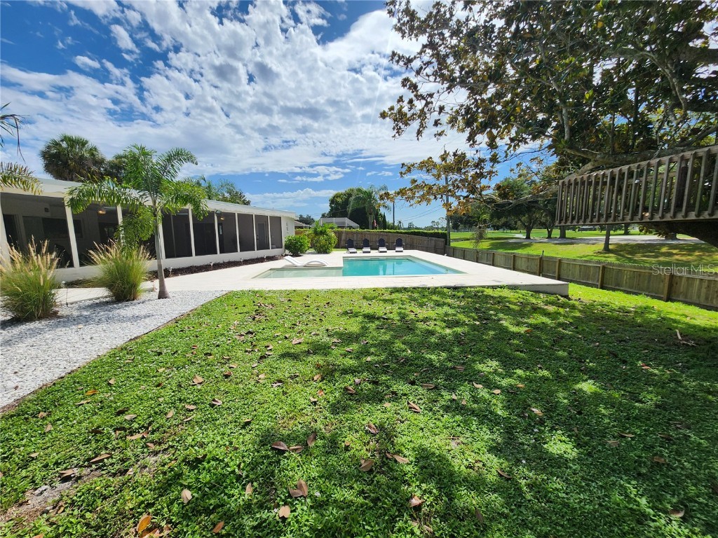 5018 W Country Club Drive Sarasota FL 34243 A4621324 image2