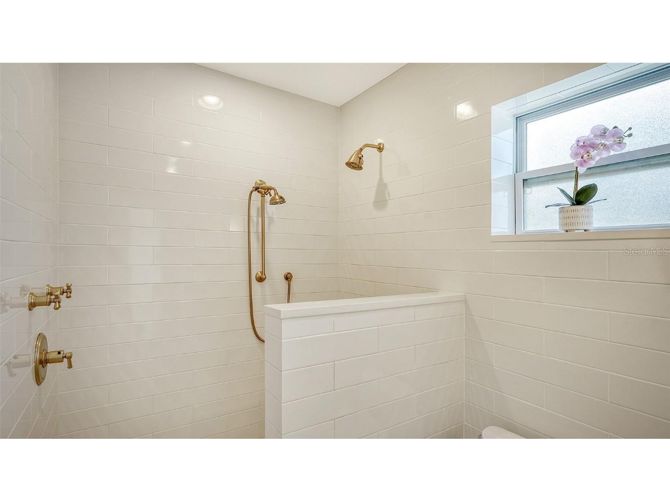 5018 W Country Club Drive Sarasota FL 34243 A4621324 image30