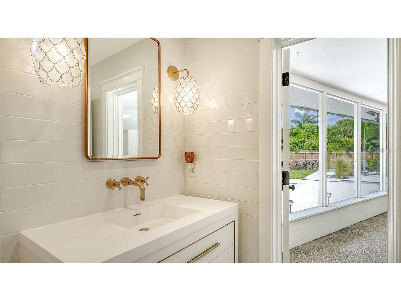 5018 W Country Club Drive Sarasota FL 34243 A4621324 image31