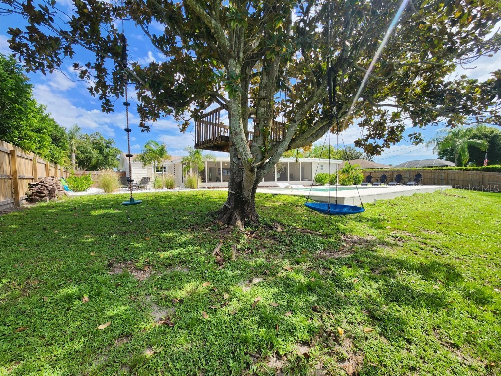 5018 W Country Club Drive Sarasota FL 34243 A4621324 image42