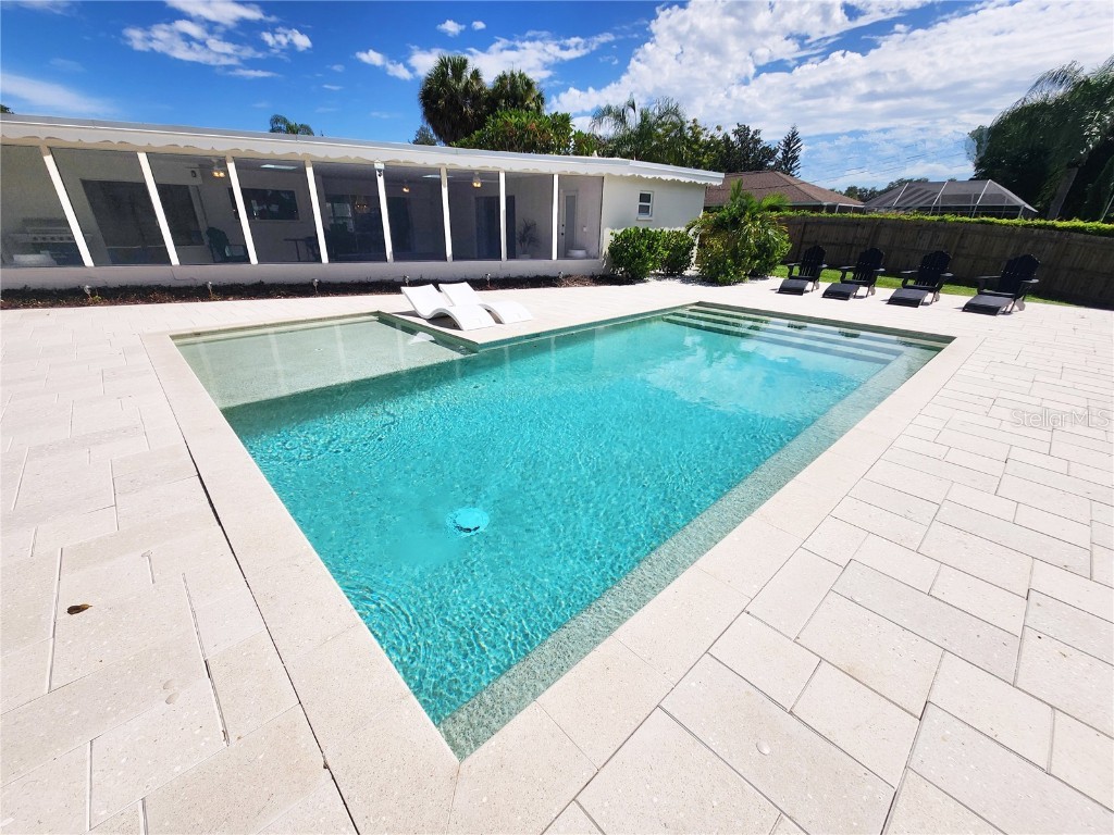5018 W Country Club Drive Sarasota FL 34243 A4621324 image44