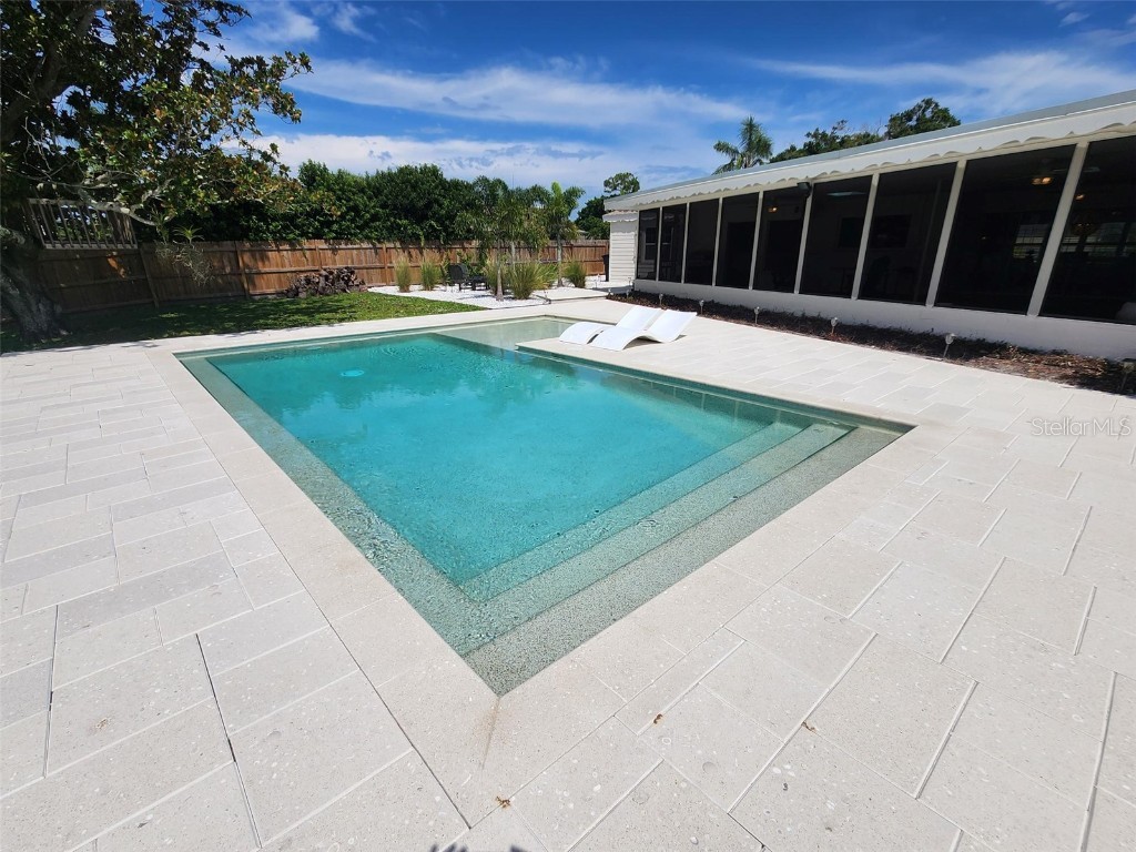 5018 W Country Club Drive Sarasota FL 34243 A4621324 image46