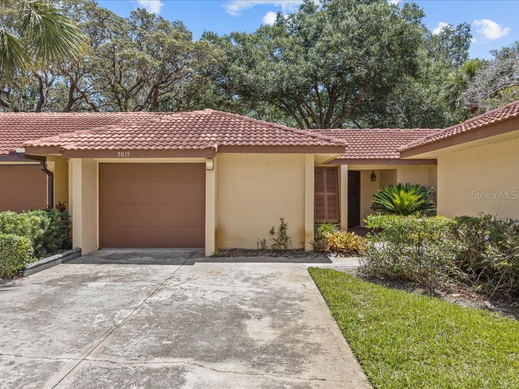 5019 Jamaica Circle Orlando FL 32808 O6112034 image1