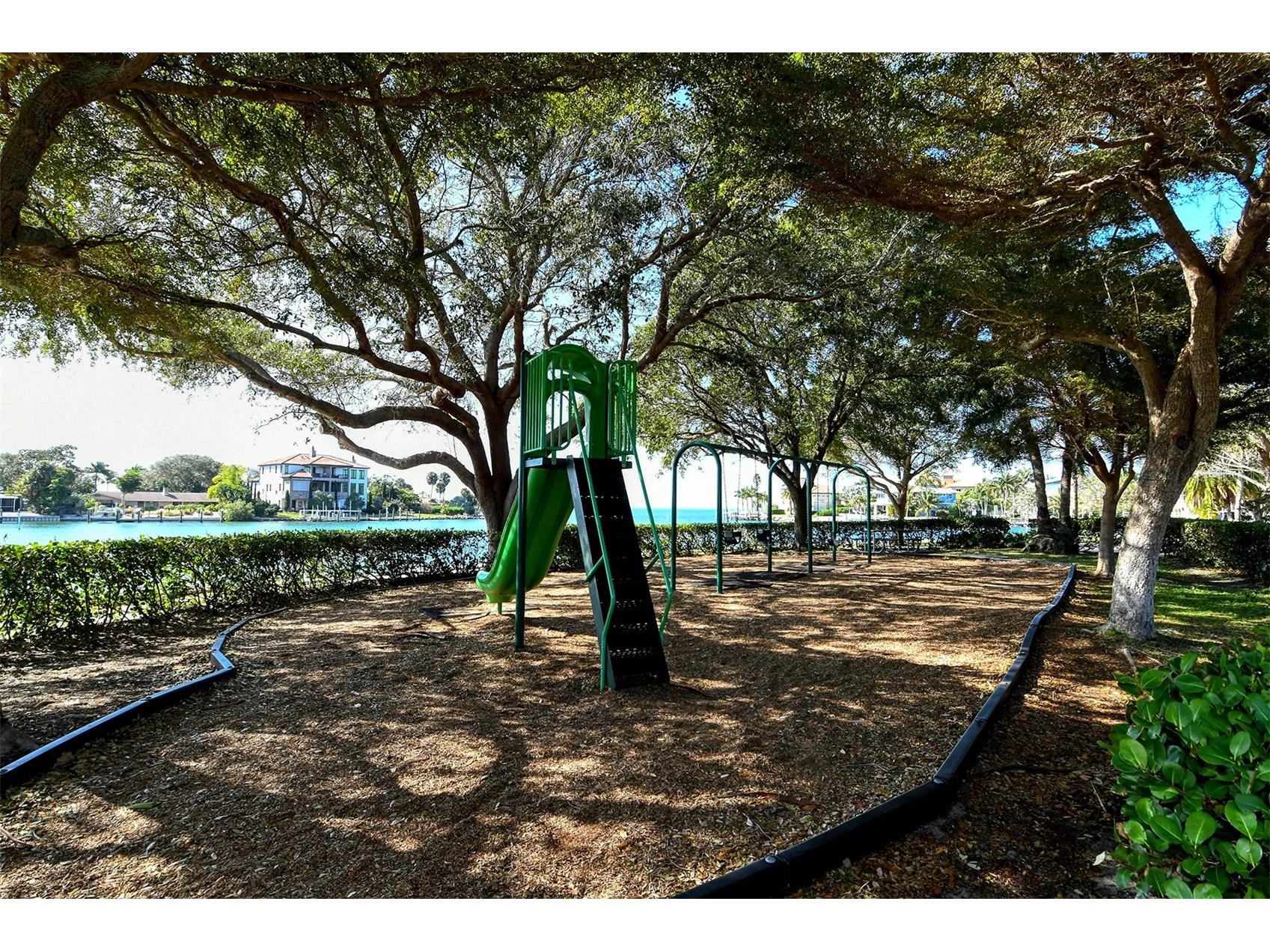 5019 Stevens Drive Sarasota FL 34234 A4683765 image50