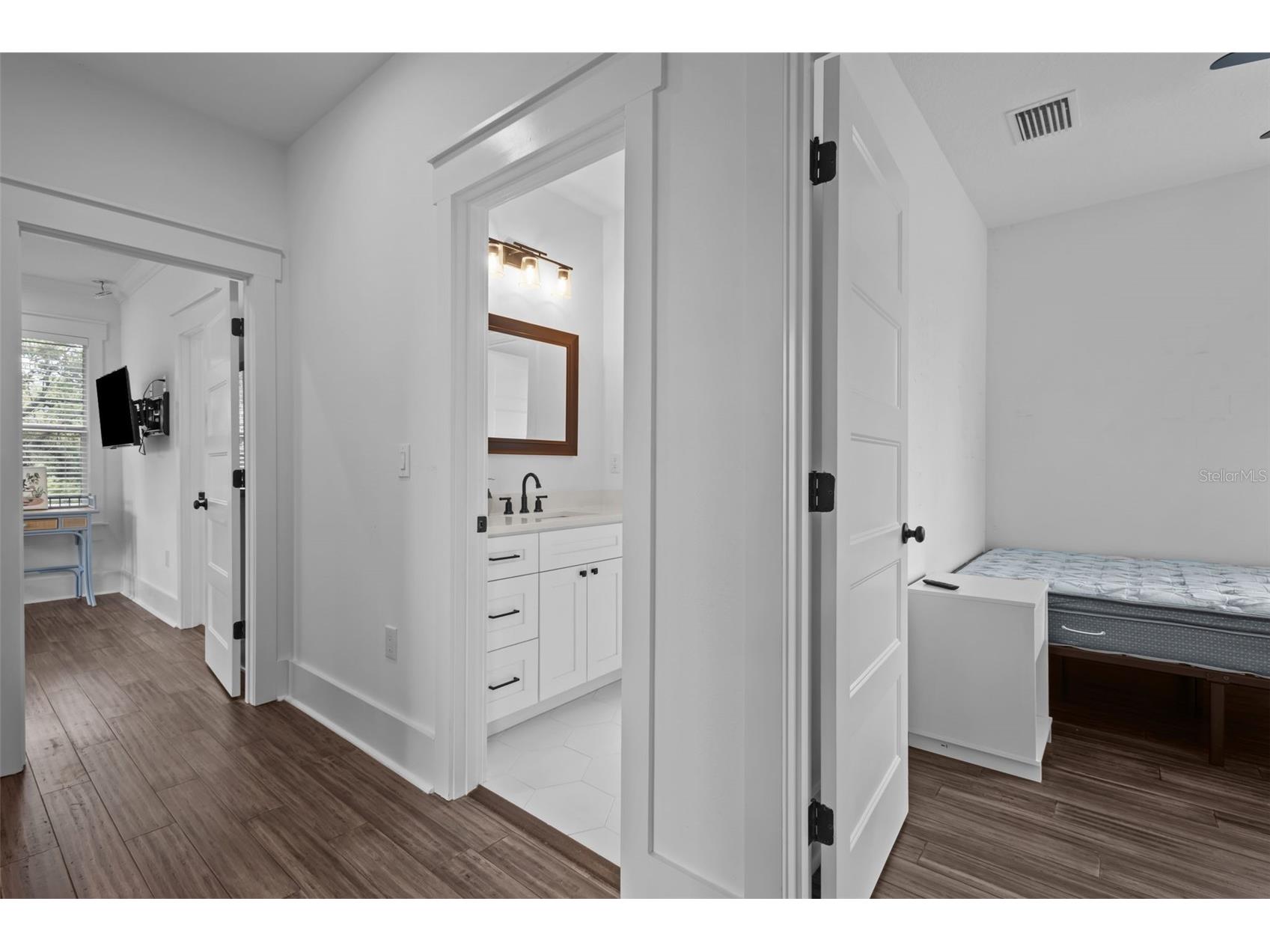 502 E Robles Street Tampa FL 33602 TB8393495 image28