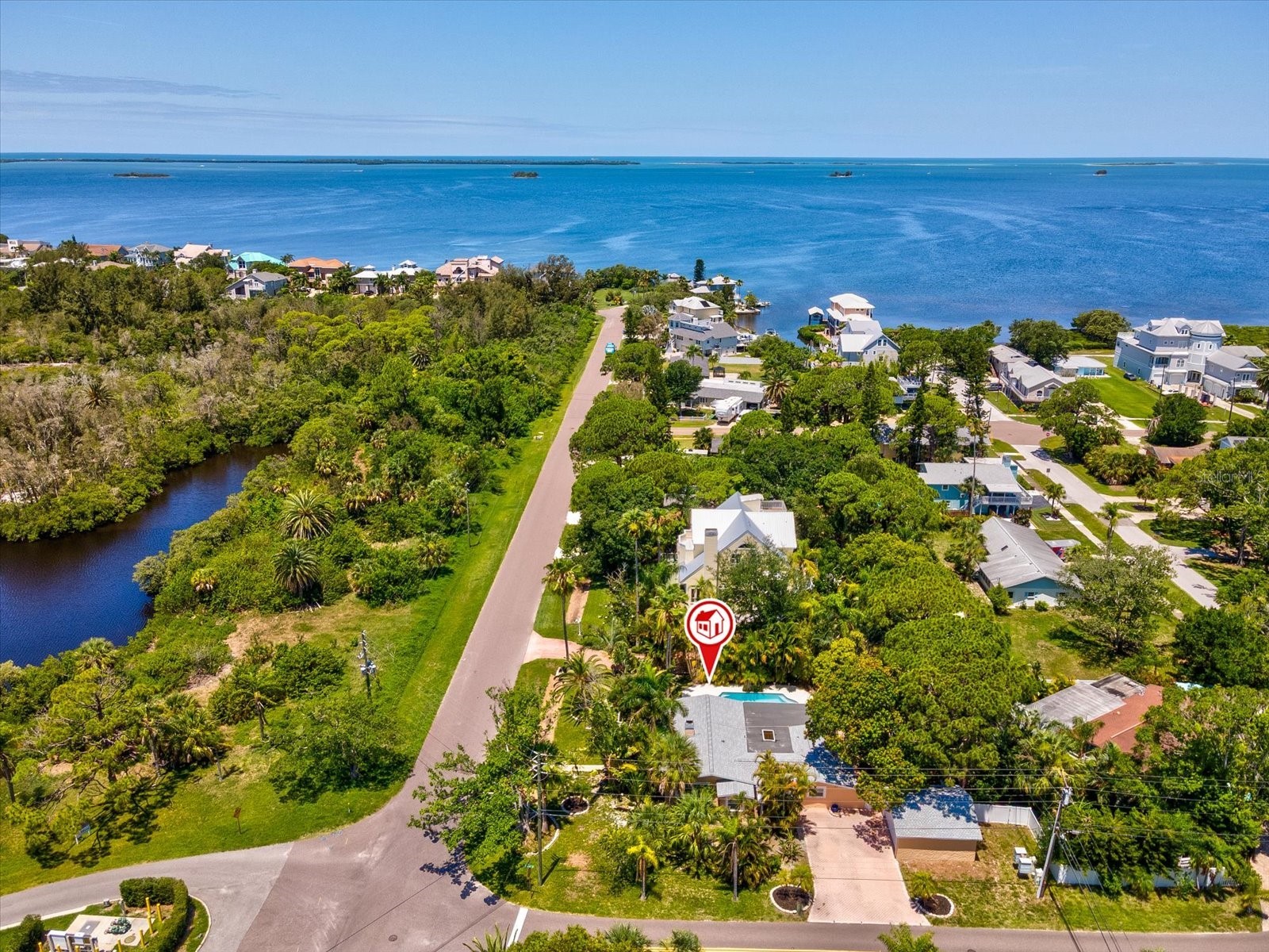 502 Florida Boulevard Crystal Beach FL 34681 TB8516664 image50
