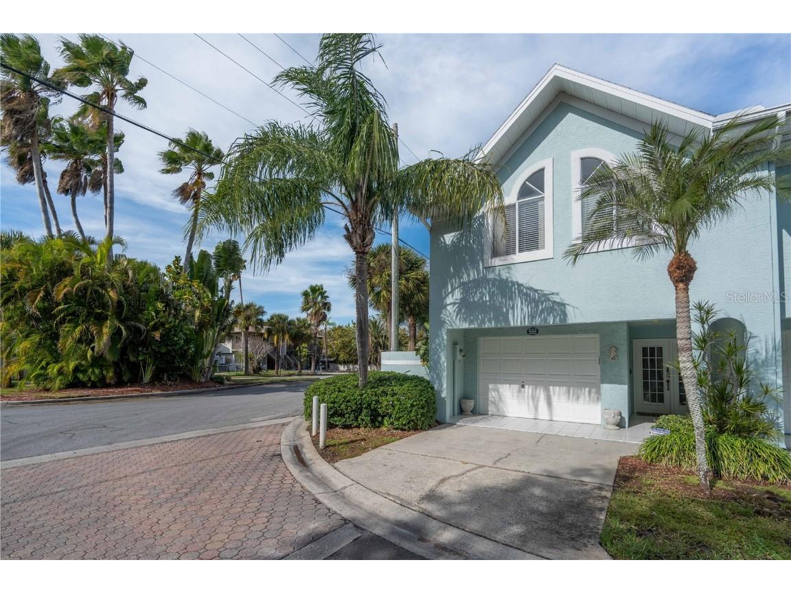 502 Garland Circle Indian Rocks Beach FL 33785 U8227203 image1