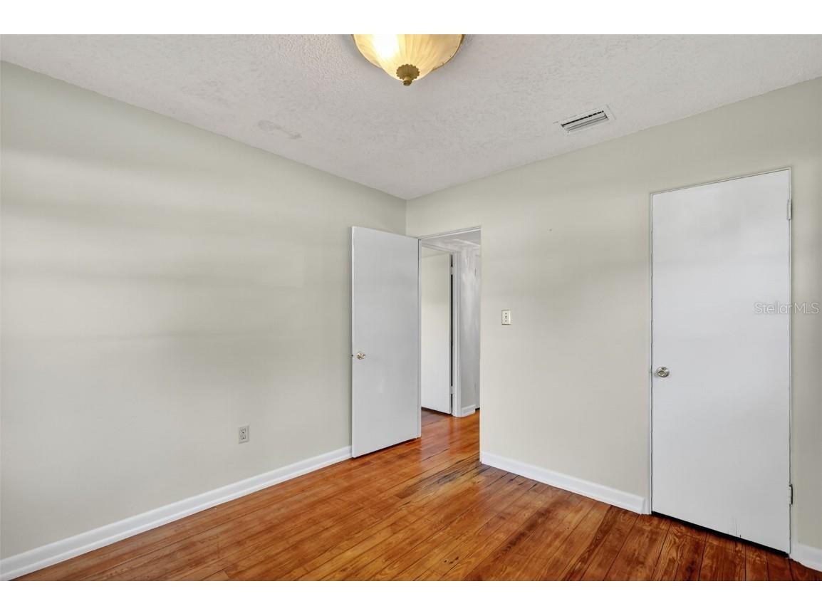 502 Gray Avenue Wildwood FL 34785 G5103586 image33