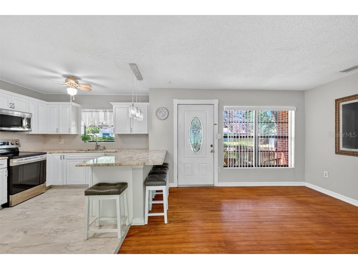 502 Gray Avenue Wildwood FL 34785 G5103586 image6