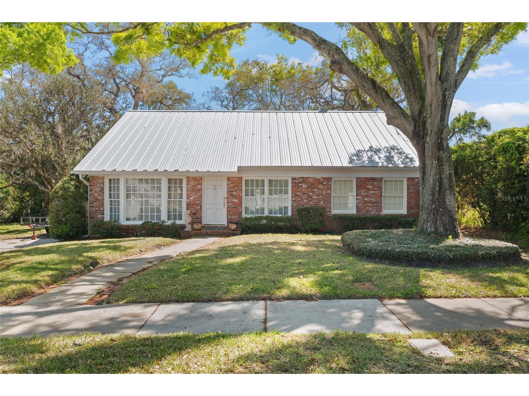 502 Hillcrest Avenue Tarpon Springs FL 34689 W7884179 image27