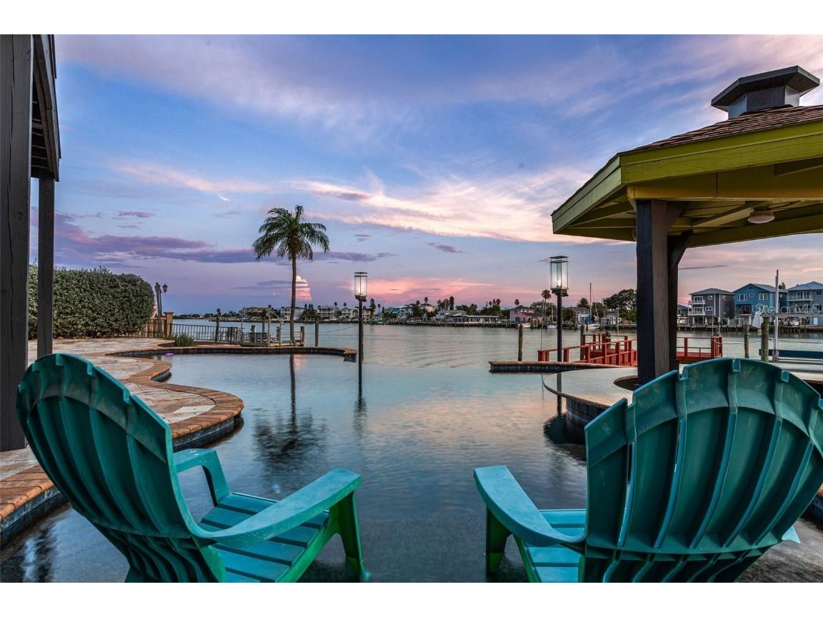 502 Lillian Drive Madeira Beach FL 33708 - INTERCOASTAL WATERWAY T3540837 image1