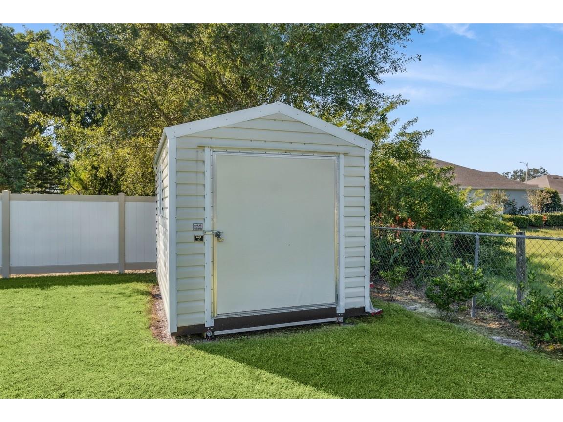 502 Little Lake Court Winter Haven FL 33884 P4936791 image12