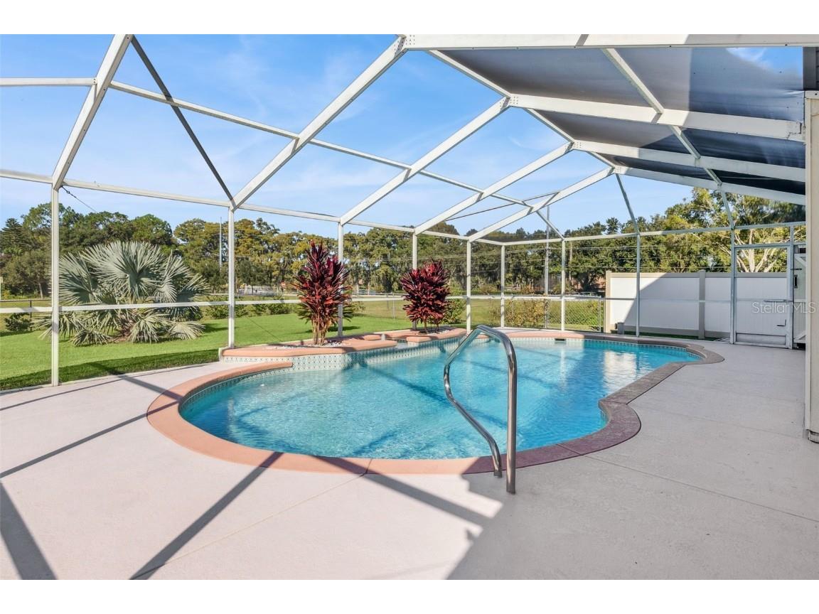 502 Little Lake Court Winter Haven FL 33884 P4936791 image16