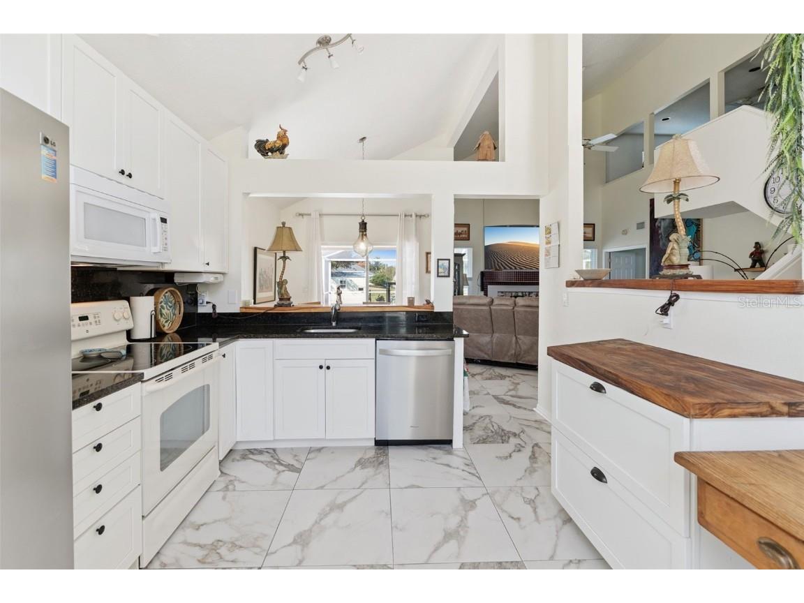 502 Little Lake Court Winter Haven FL 33884 P4936791 image17